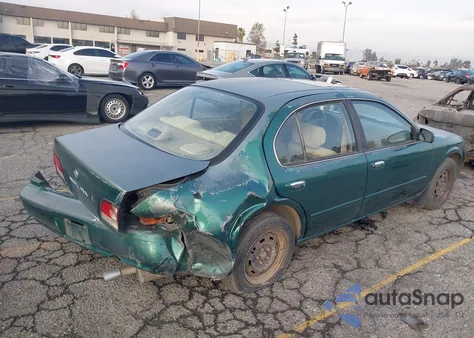 1997 Nissan Maxima Gle/Gxe/Se z USA, uszkodzony, nr VIN JN1CA21DXVT831618